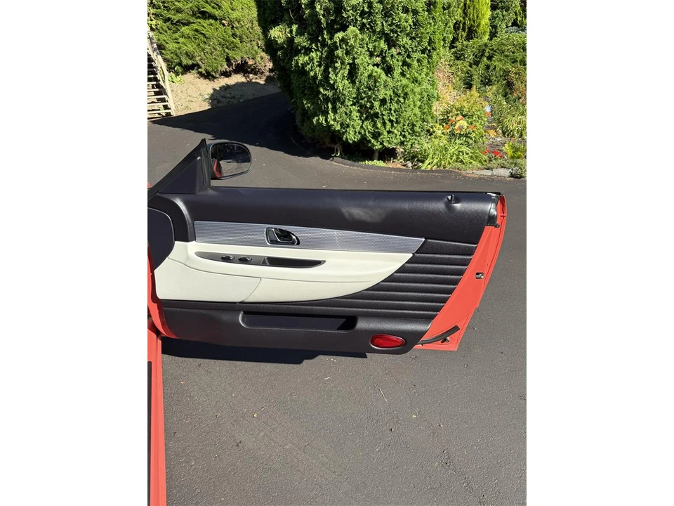 2003 Ford Thunderbird 11th Gen - Image 27 of 31