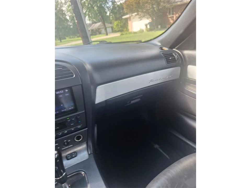 2003 Ford Thunderbird 11th Gen - Image 10 of 11