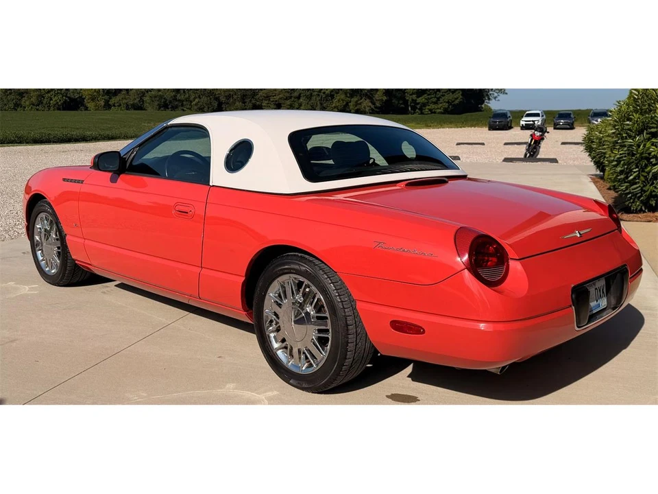 2003 Ford Thunderbird 11th Gen - Image 3 of 31