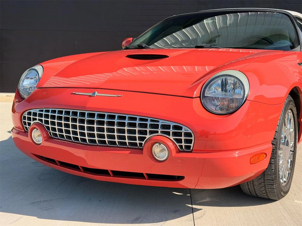 2003 Ford Thunderbird 11th Gen - Image 9 of 31
