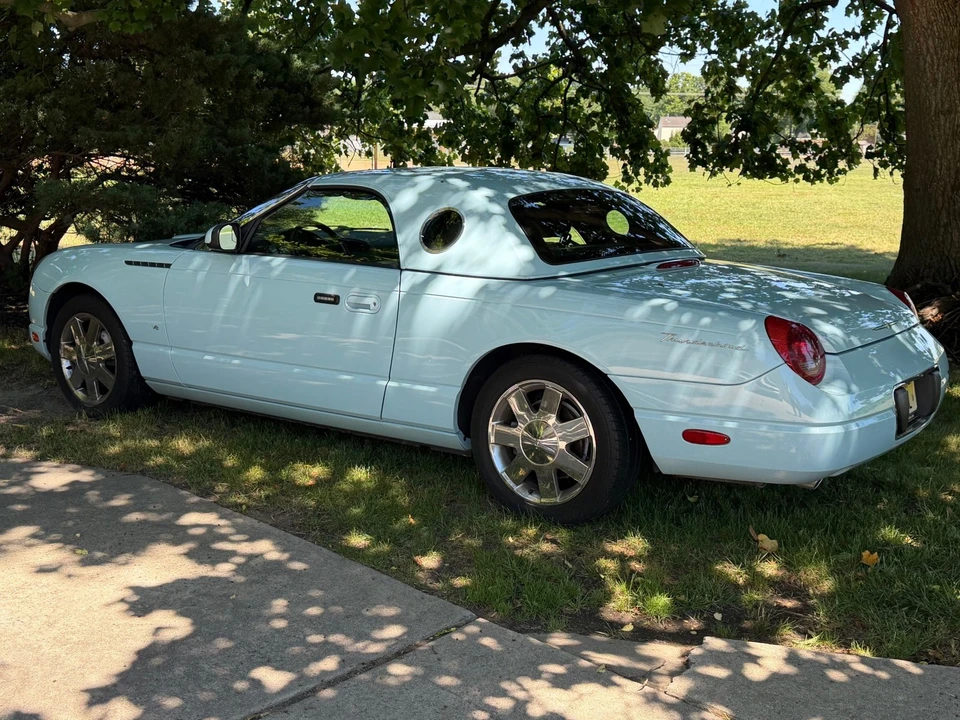 2003 Ford Thunderbird 11th Gen - Image 27 of 31
