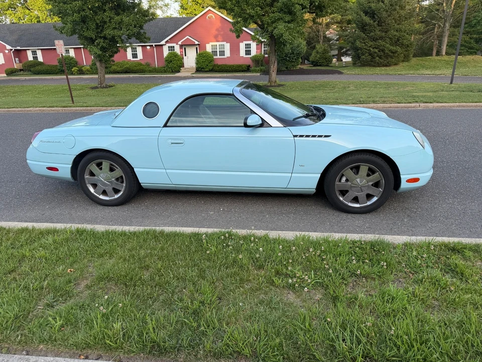 2003 Ford Thunderbird 11th Gen - Image 3 of 31