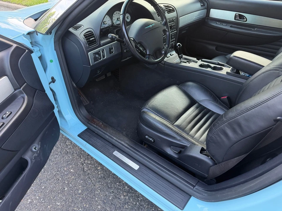 2003 Ford Thunderbird 11th Gen - Image 16 of 31