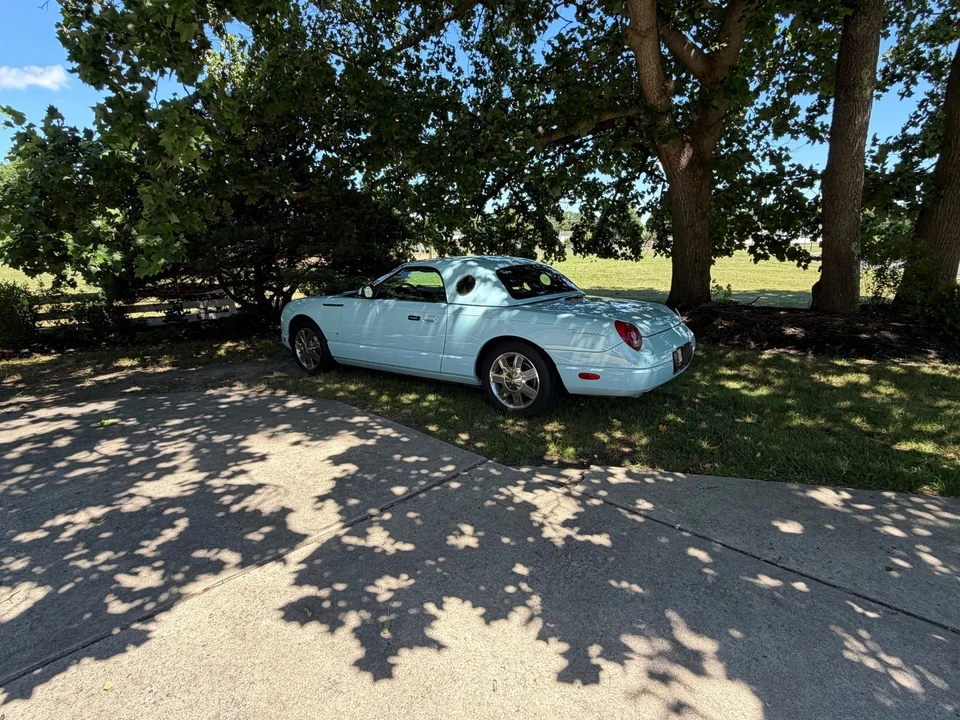 2003 Ford Thunderbird 11th Gen - Image 28 of 31