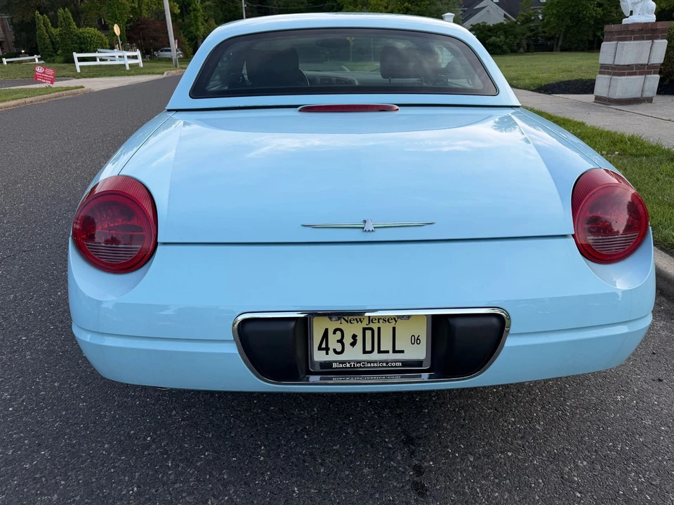 2003 Ford Thunderbird 11th Gen - Image 6 of 31