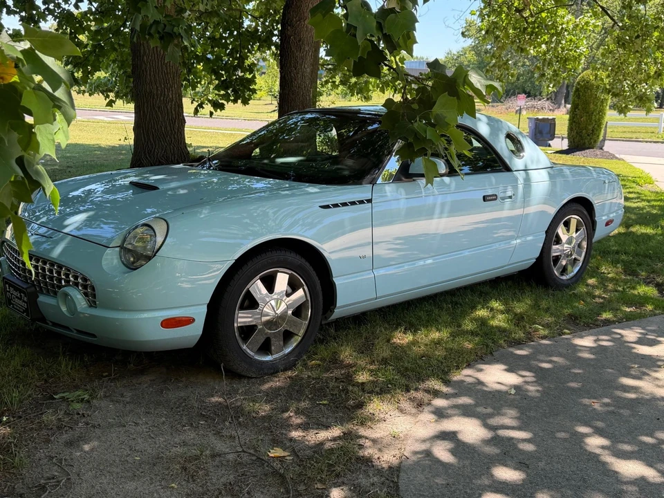 2003 Ford Thunderbird 11th Gen - Image 26 of 31