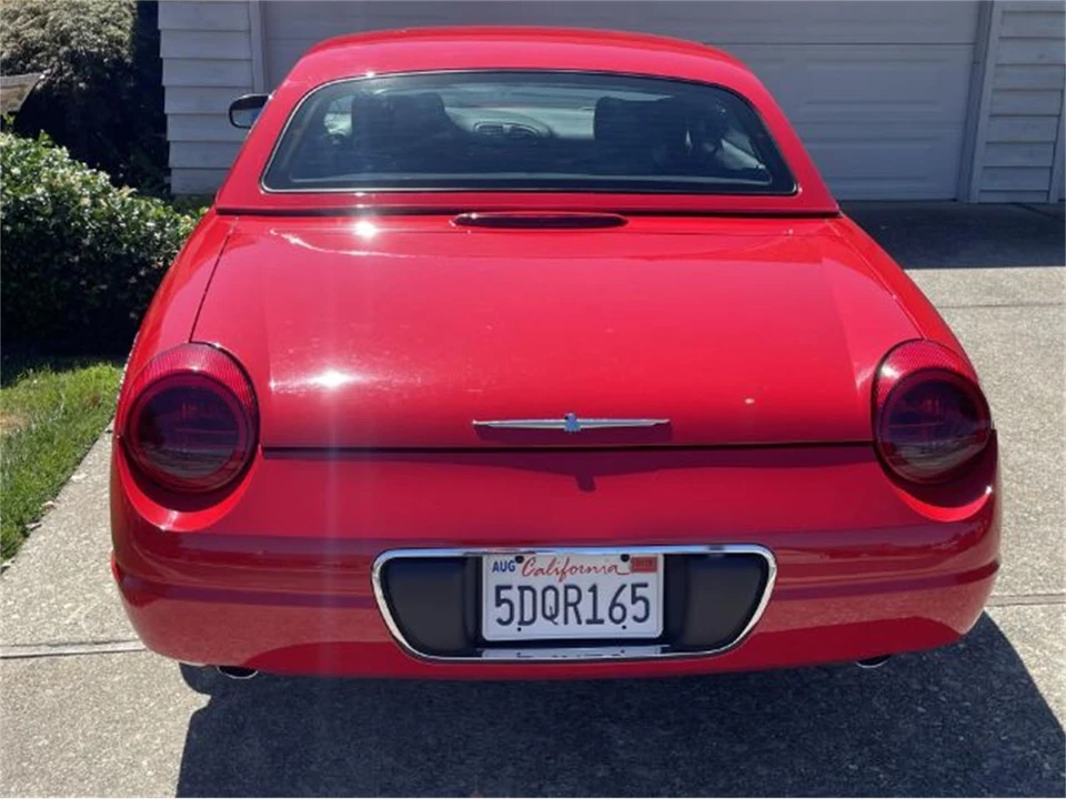 2003 Ford Thunderbird 11th Gen - Image 10 of 30