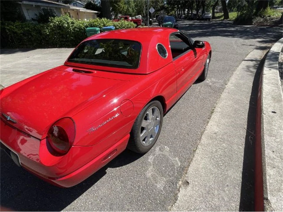 2003 Ford Thunderbird 11th Gen - Image 17 of 30