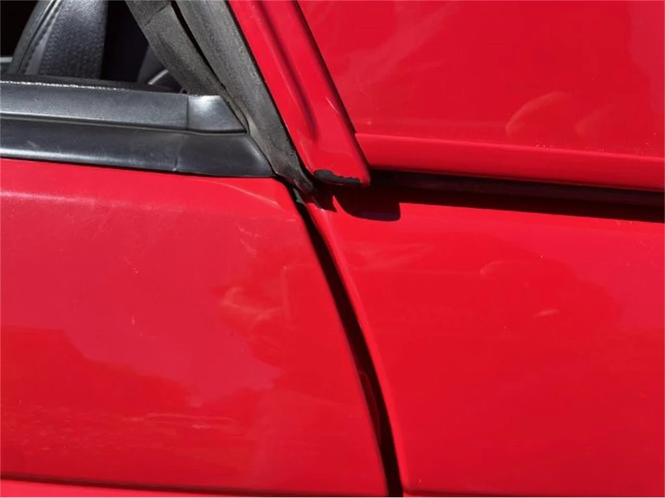 2003 Ford Thunderbird 11th Gen - Image 25 of 30