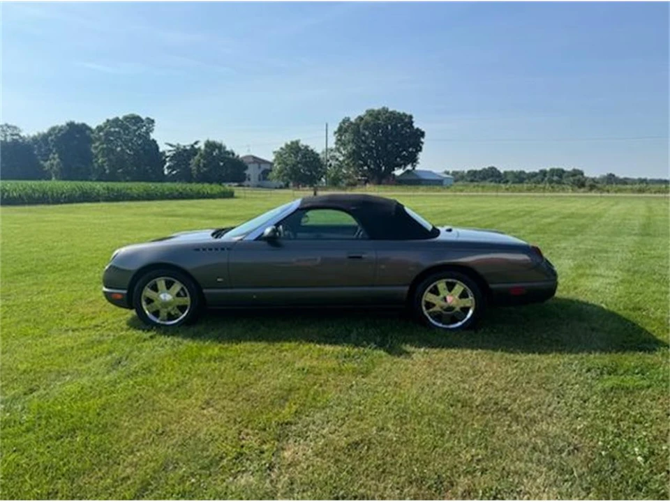 2003 Ford Thunderbird 11th Gen - Image 7 of 11