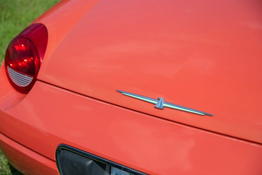 2003 Ford Thunderbird 11th Gen - Image 7 of 16