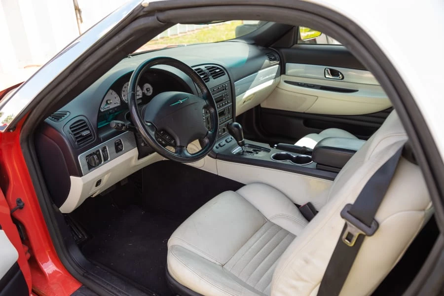 2003 Ford Thunderbird 11th Gen - Image 9 of 16