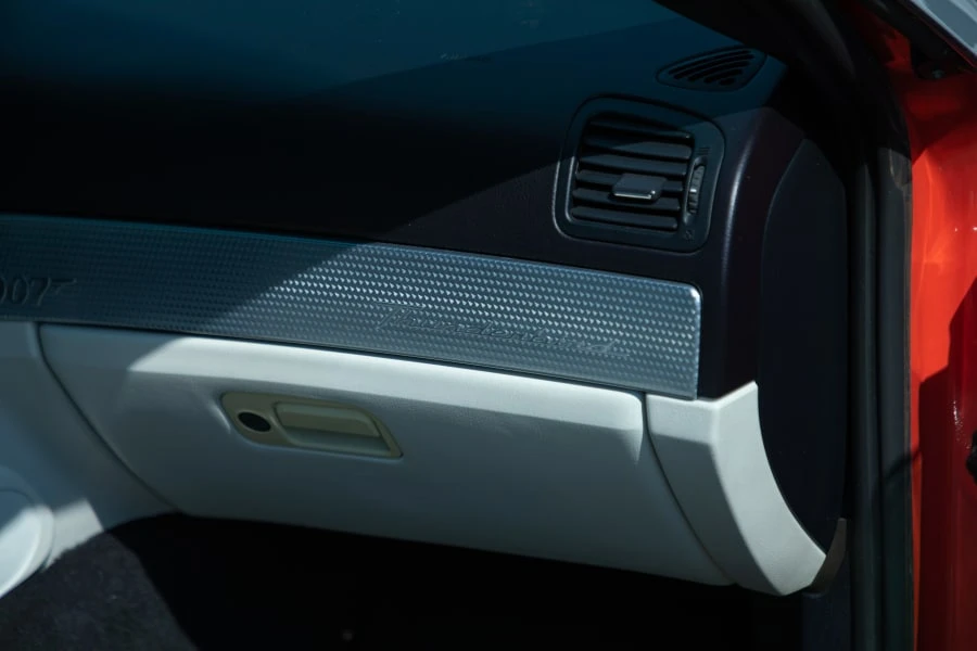 2003 Ford Thunderbird 11th Gen - Image 13 of 16