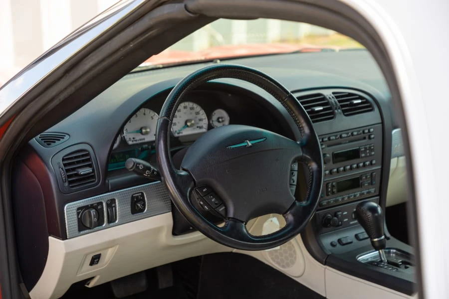 2003 Ford Thunderbird 11th Gen - Image 11 of 16