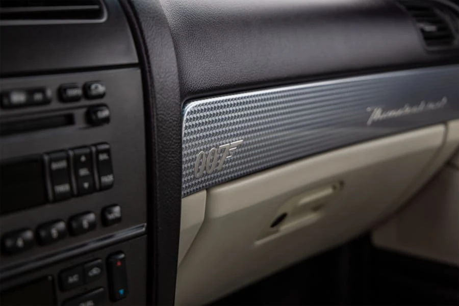 2003 Ford Thunderbird 11th Gen - Image 15 of 31