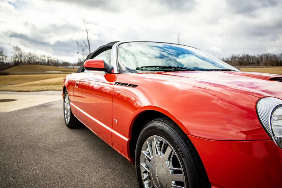 2003 Ford Thunderbird 11th Gen - Image 11 of 31
