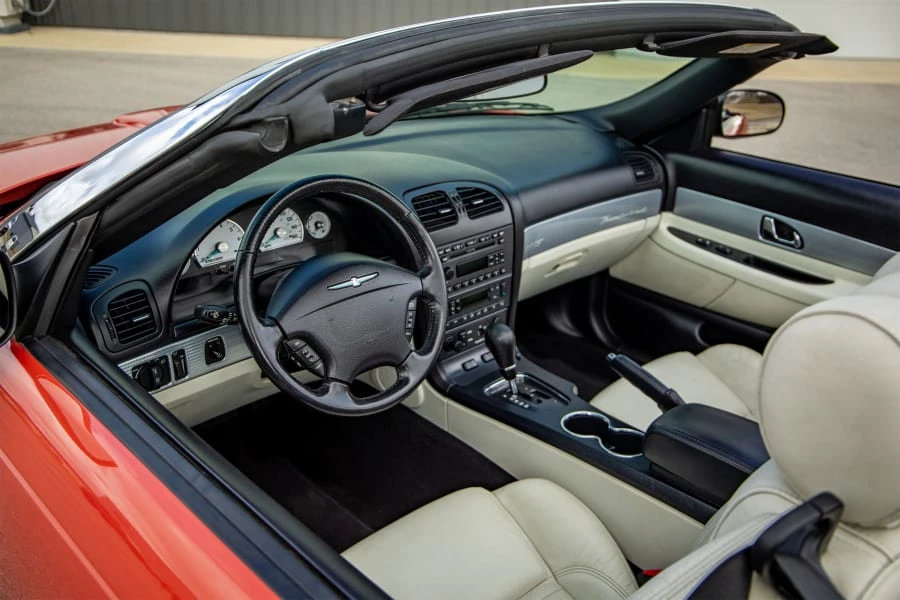 2003 Ford Thunderbird 11th Gen - Image 16 of 31