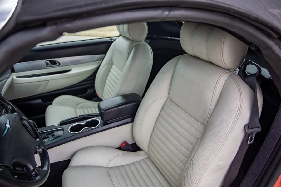 2003 Ford Thunderbird 11th Gen - Image 19 of 31