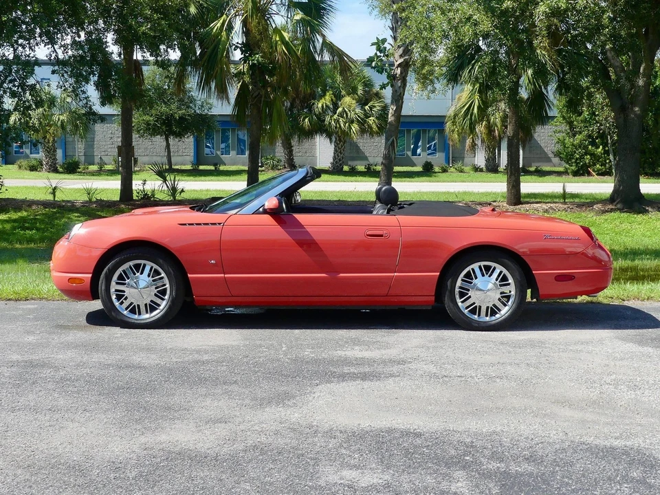 2003 Ford Thunderbird 11th Gen - Image 12 of 21