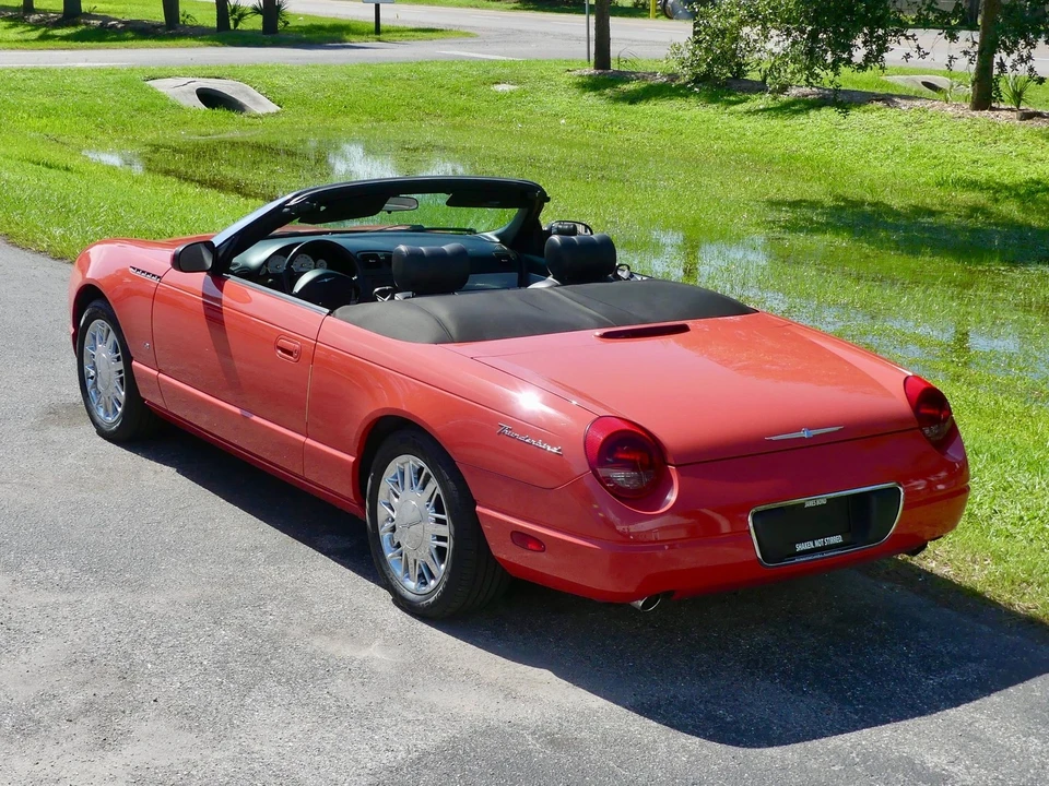 2003 Ford Thunderbird 11th Gen - Image 16 of 21
