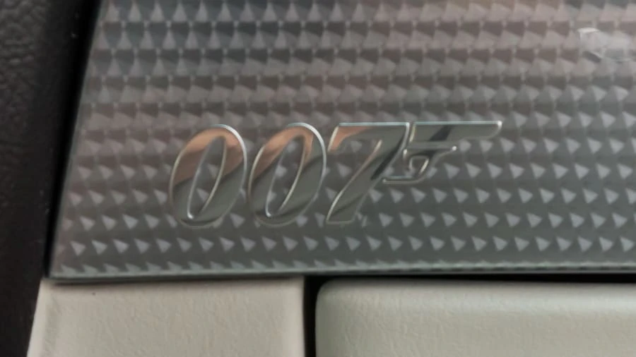 2003 Ford Thunderbird 11th Gen - Image 11 of 12