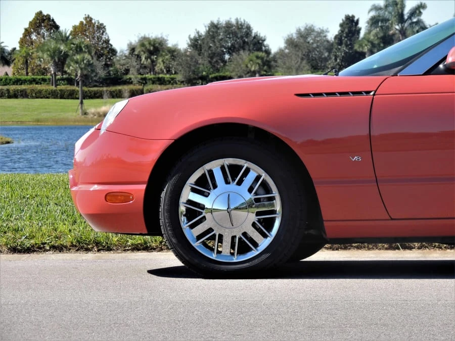 2003 Ford Thunderbird 11th Gen - Image 3 of 31