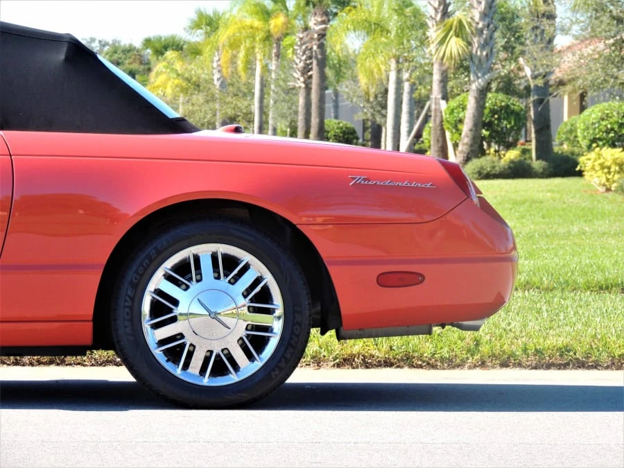2003 Ford Thunderbird 11th Gen - Image 4 of 31
