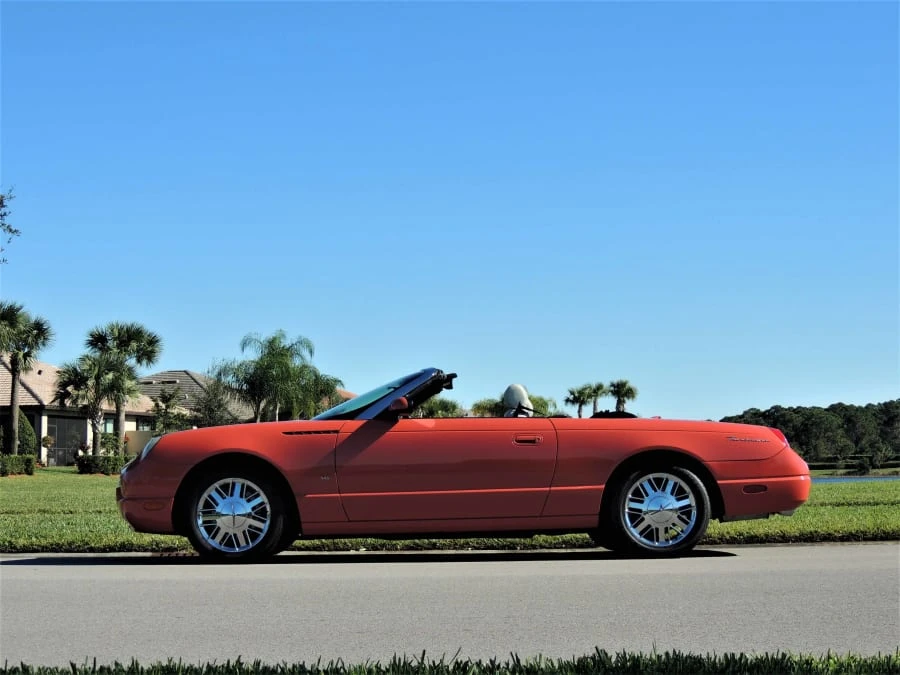 2003 Ford Thunderbird 11th Gen - Image 18 of 31