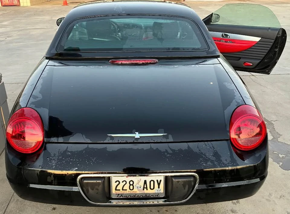 2003 Ford Thunderbird 11th Gen - Image 12 of 17