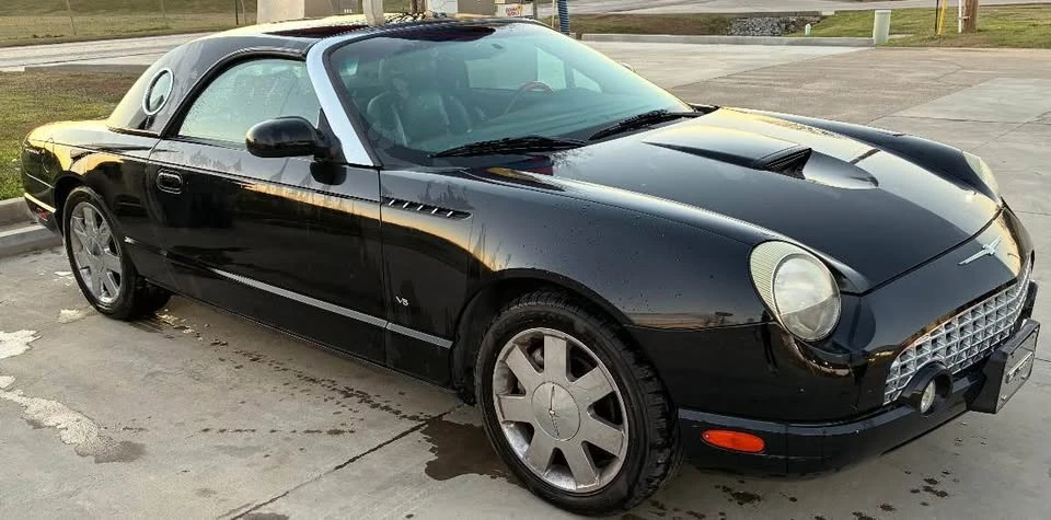 2003 Ford Thunderbird 11th Gen - Image 14 of 17