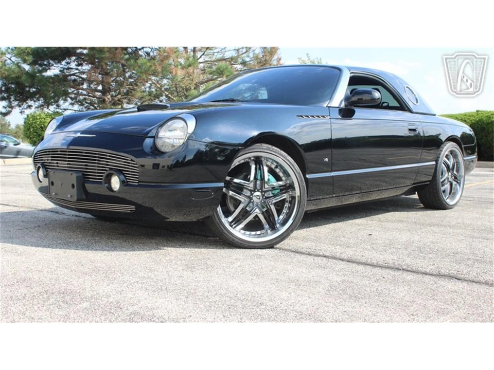 2003 Ford Thunderbird 11th Gen - Image 25 of 31