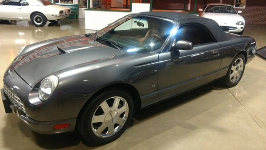 2003 Ford Thunderbird 11th Gen - Image 4 of 9