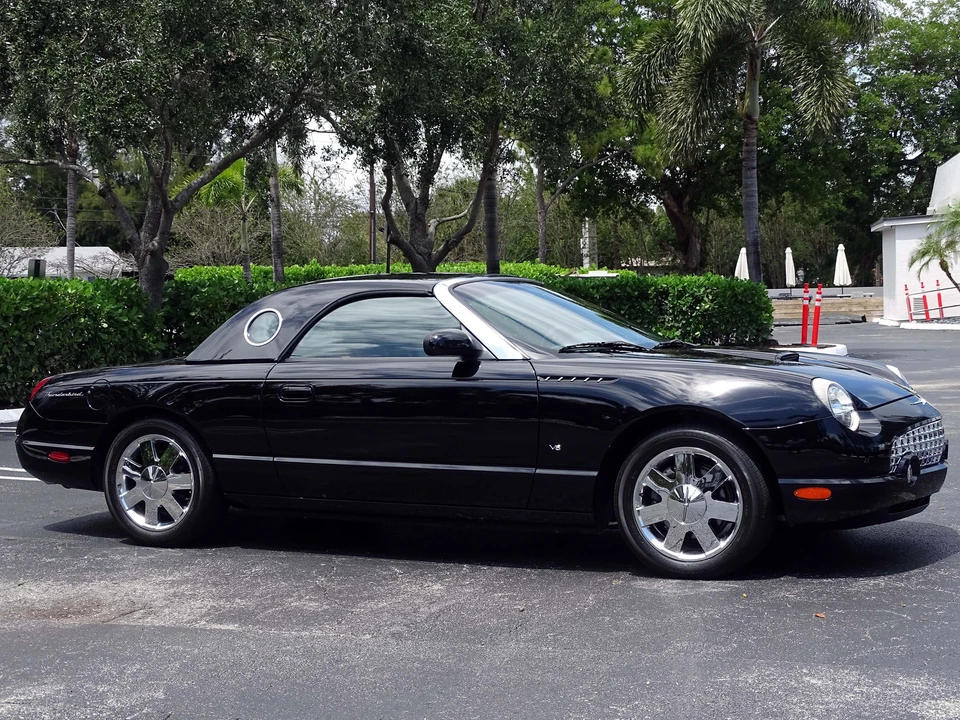 2003 Ford Thunderbird 11th Gen - Image 19 of 21