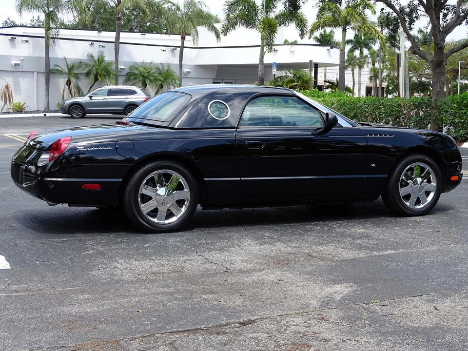 2003 Ford Thunderbird 11th Gen - Image 16 of 21