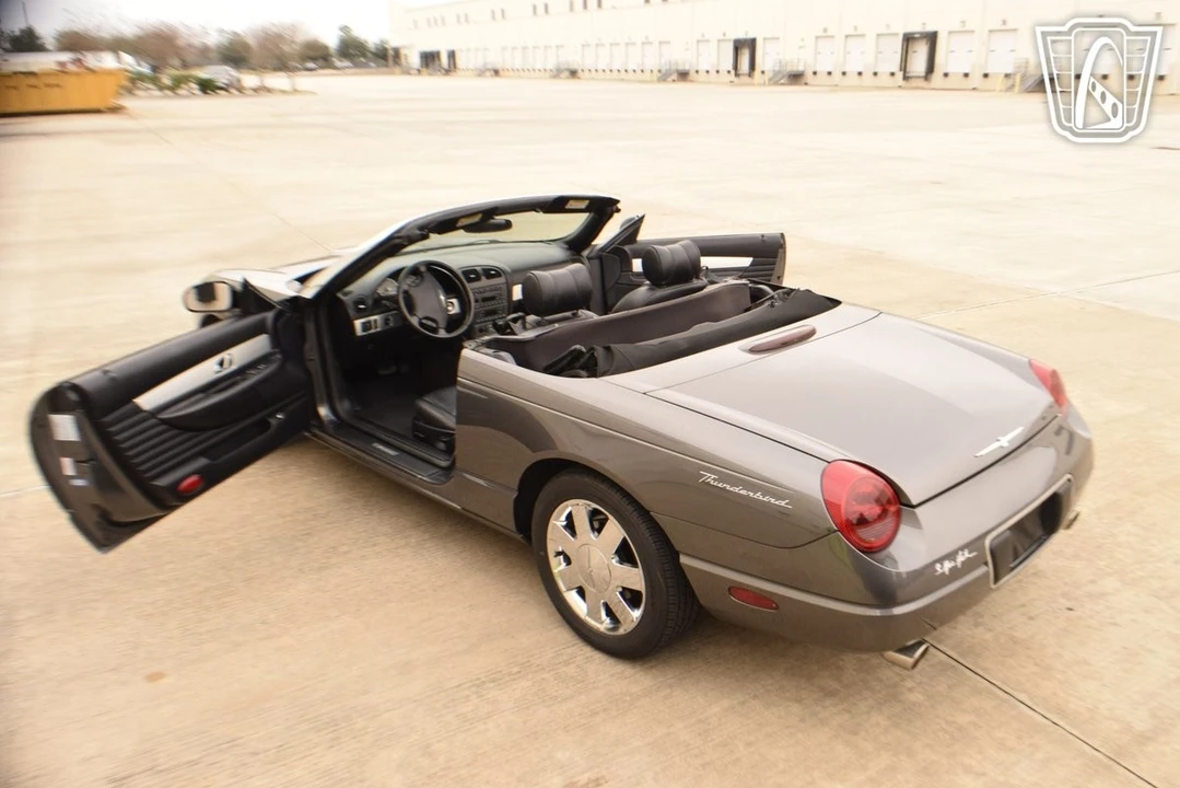 2003 Ford Thunderbird 11th Gen - Image 10 of 12