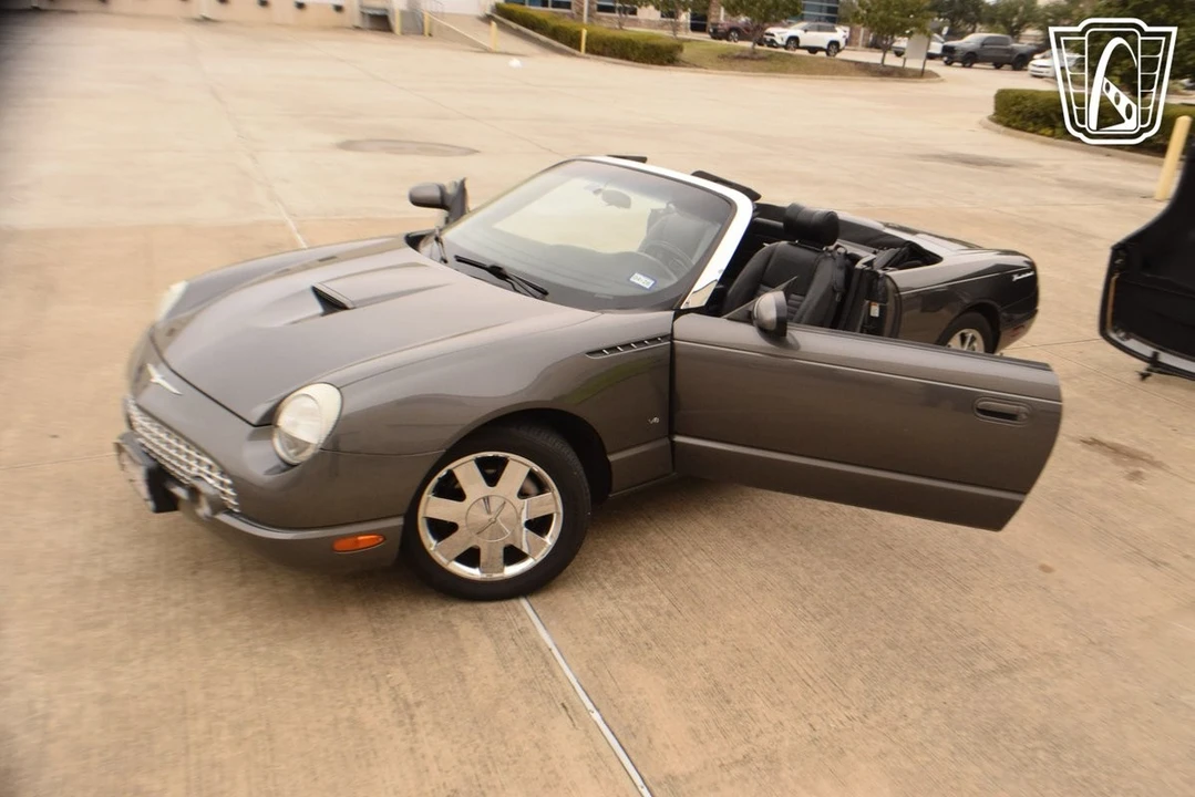 2003 Ford Thunderbird 11th Gen - Image 8 of 12