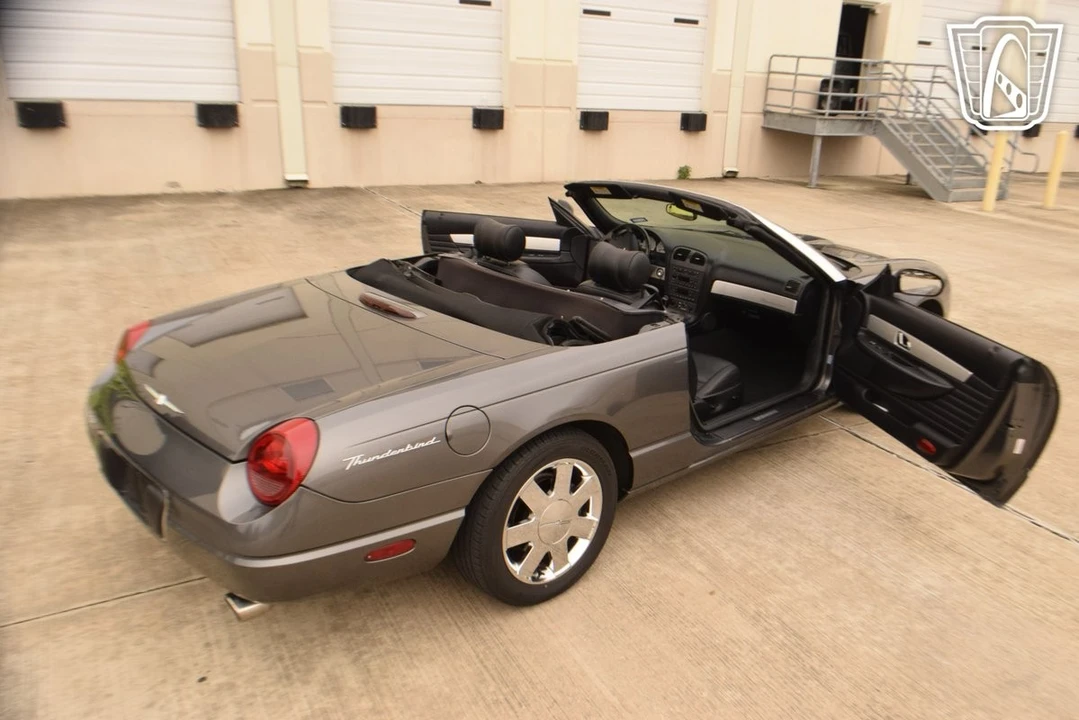 2003 Ford Thunderbird 11th Gen - Image 10 of 12