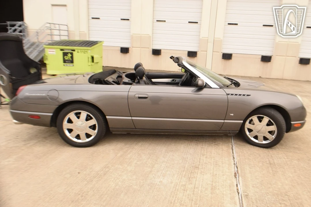 2003 Ford Thunderbird 11th Gen - Image 5 of 12