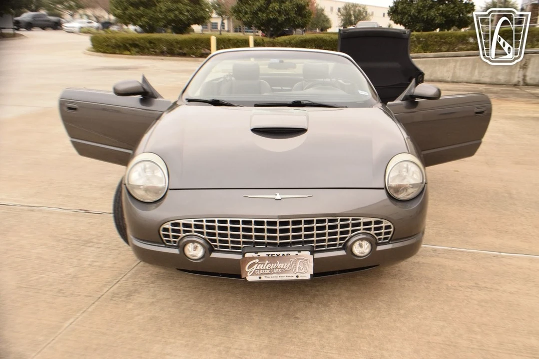 2003 Ford Thunderbird 11th Gen - Image 8 of 12