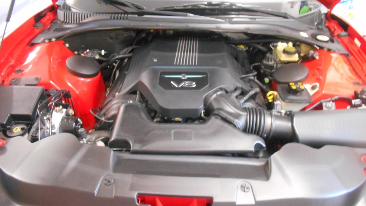 2003 Ford Thunderbird 11th Gen - Image 19 of 26