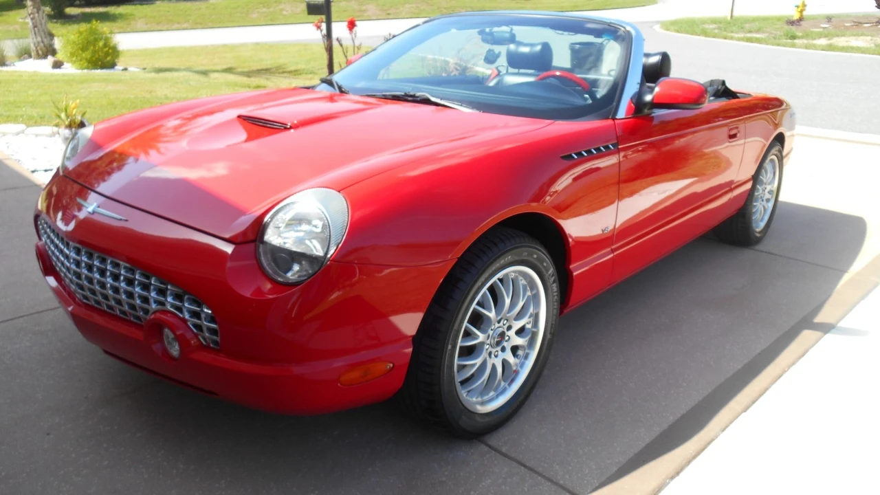 2003 Ford Thunderbird 11th Gen - Image 2 of 26