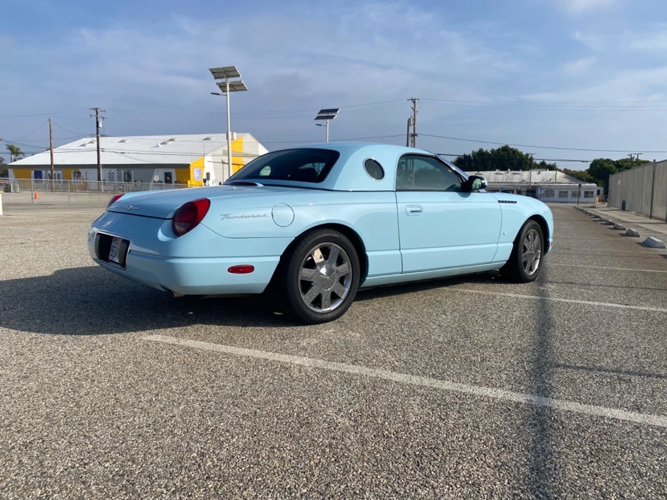 2003 Ford Thunderbird 11th Gen - Image 16 of 21
