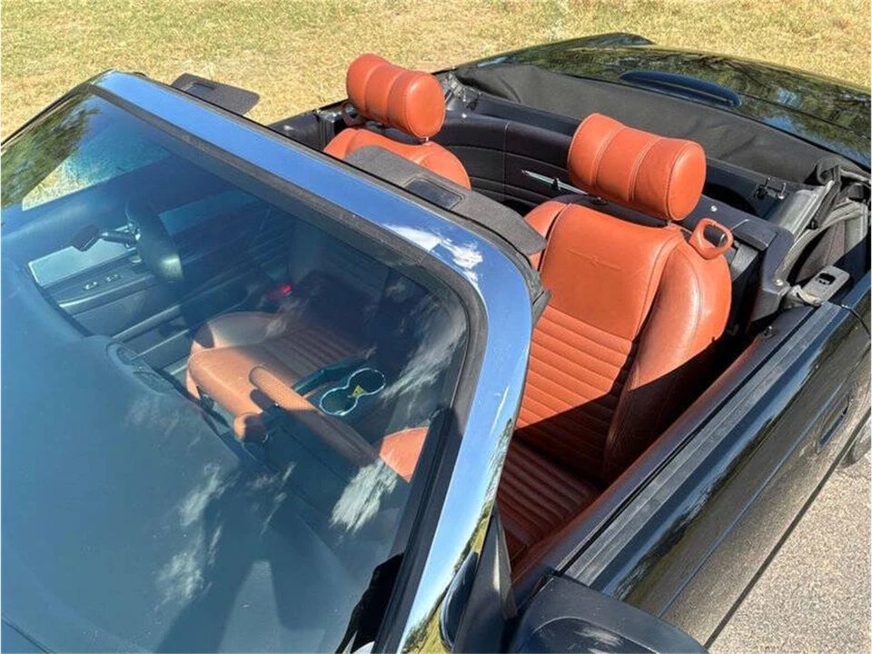 2003 Ford Thunderbird 11th Gen - Image 16 of 31