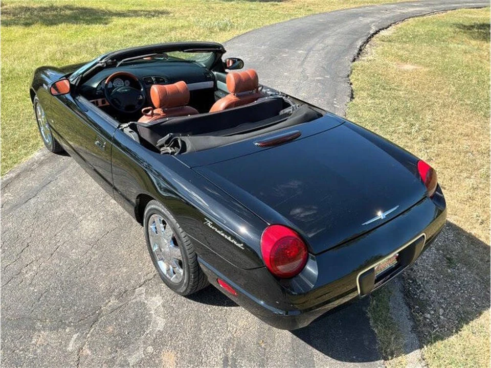 2003 Ford Thunderbird 11th Gen - Image 3 of 31