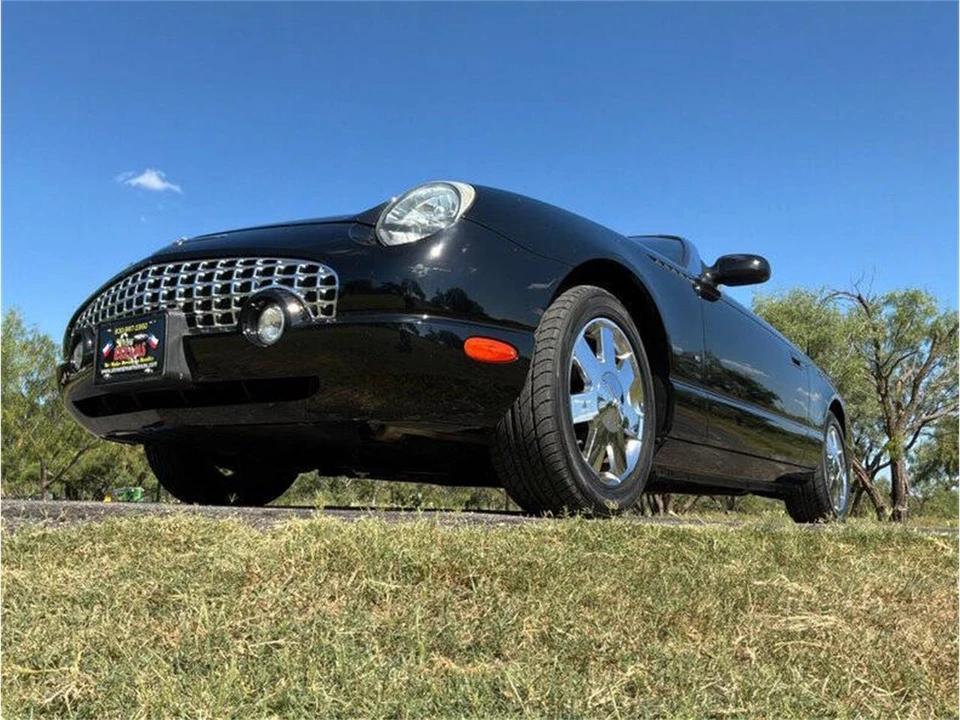 2003 Ford Thunderbird 11th Gen - Image 14 of 31