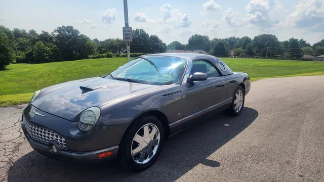 2003 Ford Thunderbird