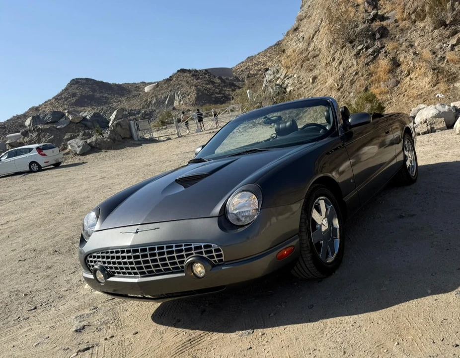 2003 Ford Thunderbird 11th Gen - Image 9 of 10