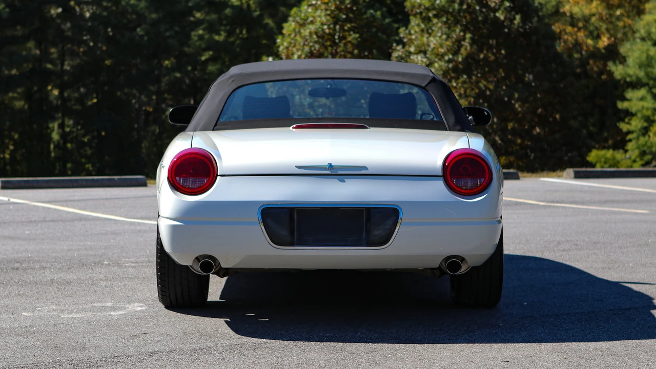 2003 Ford Thunderbird 11th Gen - Image 30 of 31