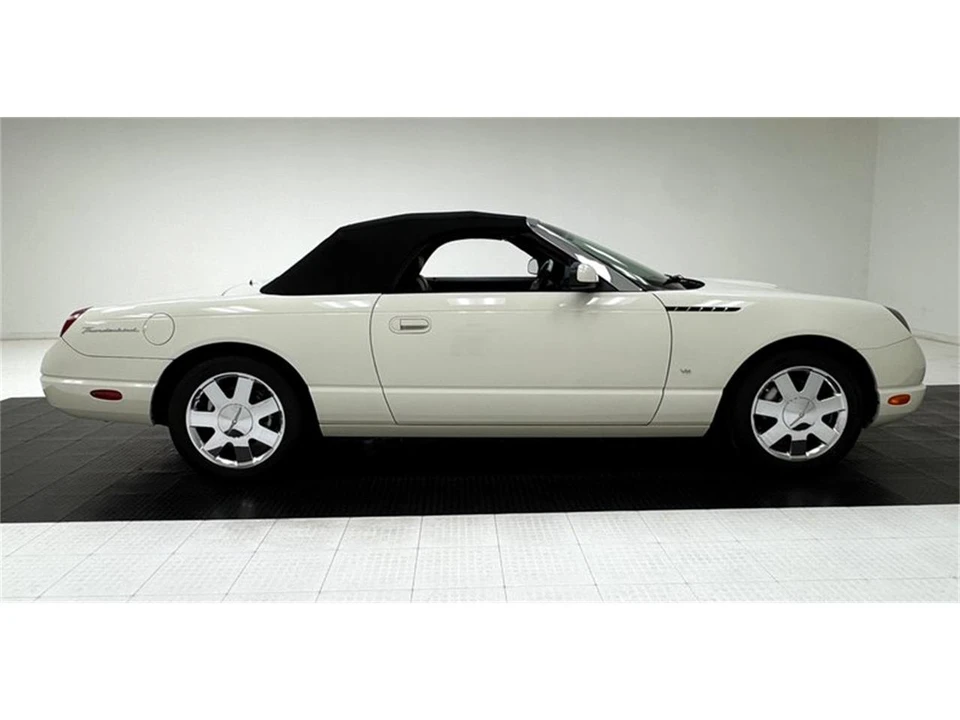 2003 Ford Thunderbird 11th Gen - Image 9 of 31