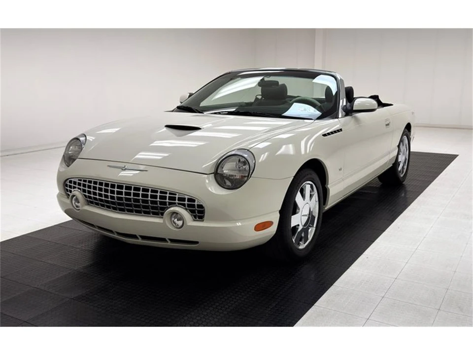 2003 Ford Thunderbird 11th Gen - Image 2 of 31